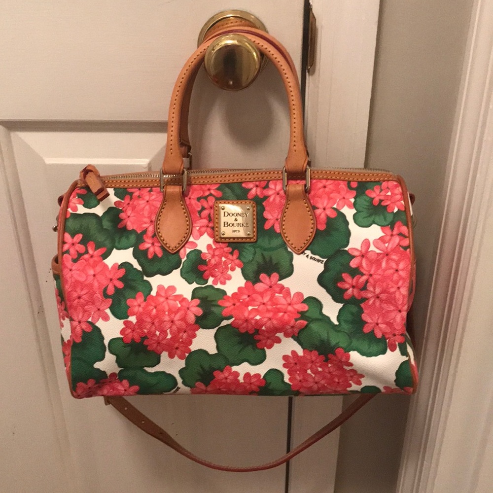 Dooney & Bourke bag
